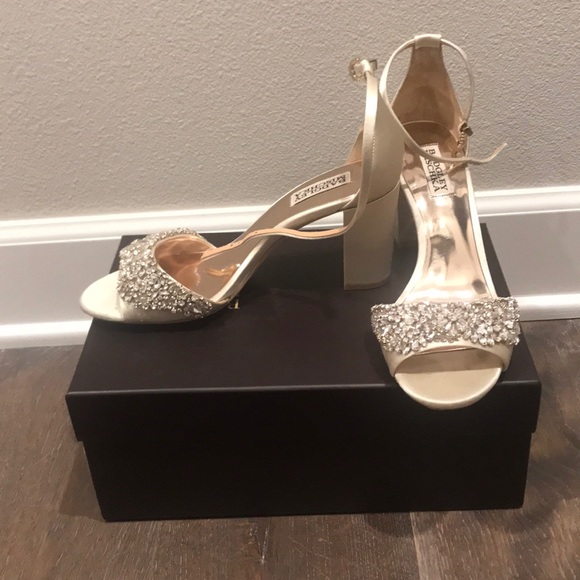 badgley mischka hines